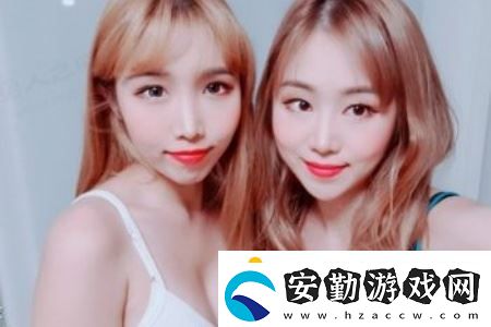 裝睡故意把腿張開(kāi)給公