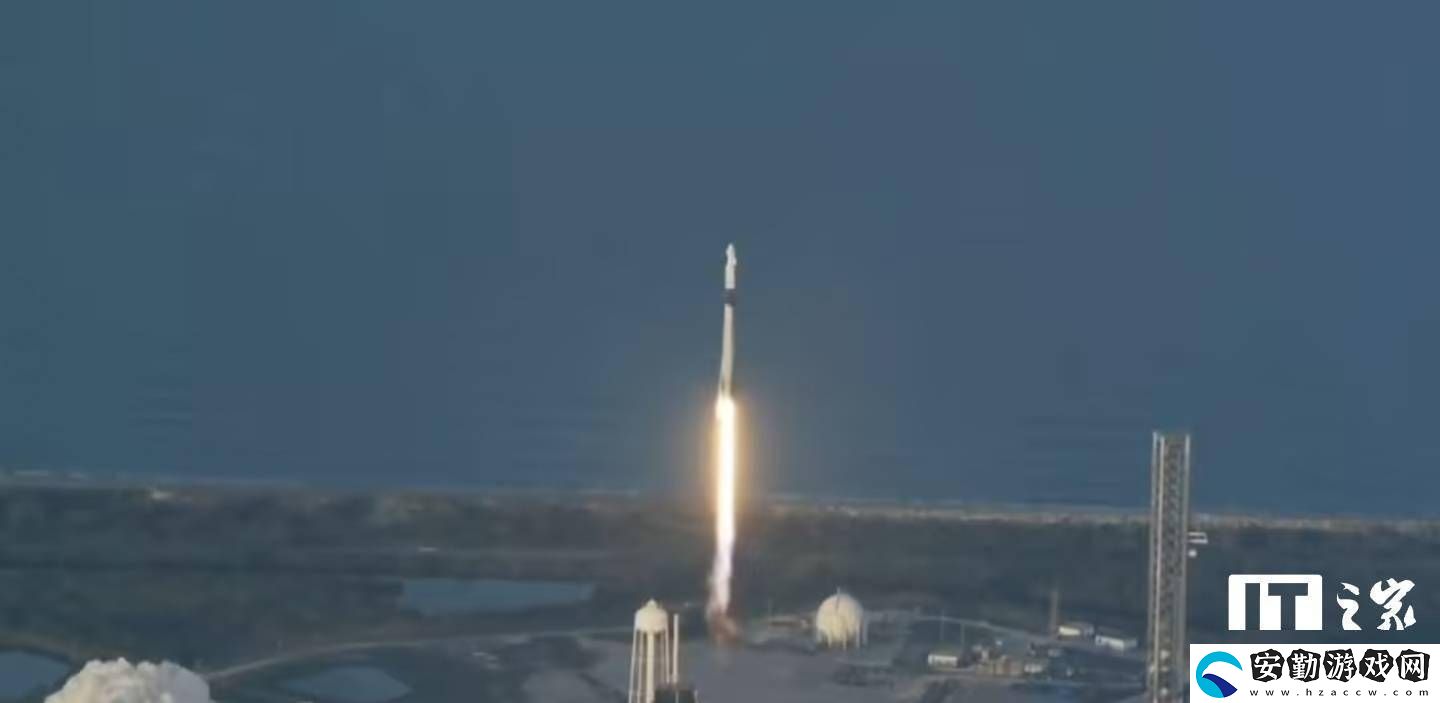 SpaceX飛船成功對(duì)接國(guó)際空間站