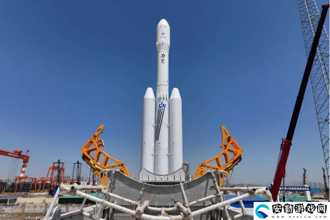 力箭二號(hào)液體運(yùn)載火箭滿(mǎn)載起豎試驗(yàn)成功